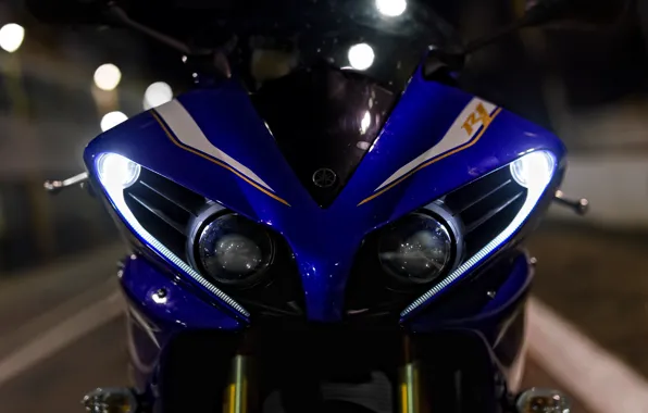 Yamaha, Blue