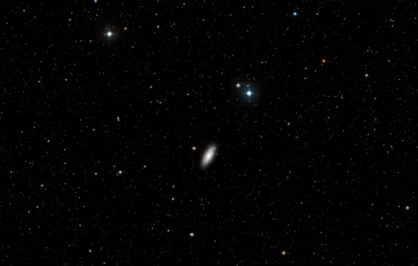 Картинка NGC 2841, Giant spiral galaxy, Constellation Ursa Major, Prototypical flocculent spiral galaxy, Unbarred Spiral Galaxy