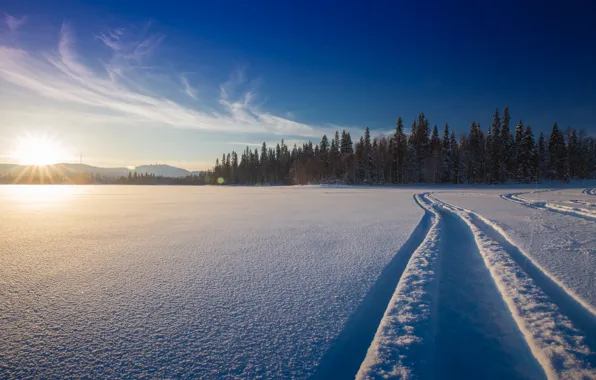 Картинка зима, лес, снег, закат, озеро, Рука, колея, Финляндия