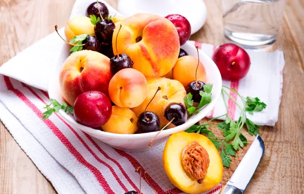 Картинка лето, вишня, ягоды, тарелка, нож, фрукты, персики, сливы
