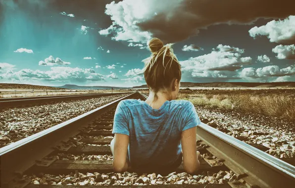 Картинка девушка, пейзаж, железная дорога