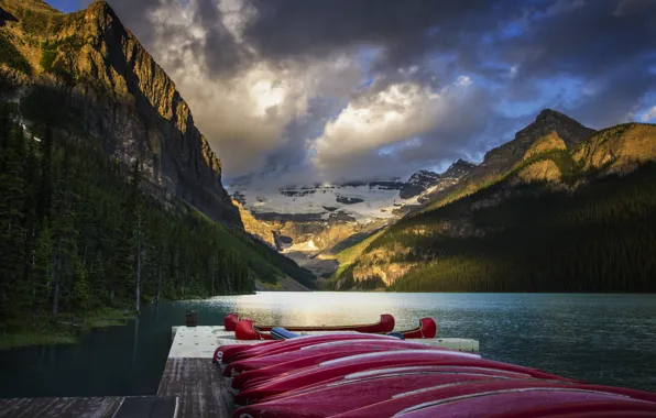 Картинка лес, горы, природа, озеро, Alberta, Lake Louise, Canada, Canoe