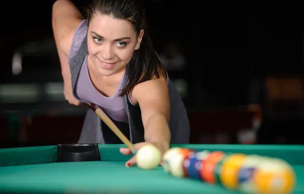 Pool, woman, smile, pose