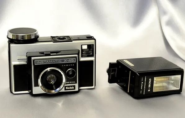 Картинка фон, камера, американская, затвор, диафрагма, электрический глаз, CdS-метр, Kodak Instamatic X-45