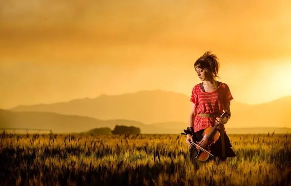 Картинка поле, закат, горы, скрипка, красавица, violin, Линдси Стирлинг, Lindsey Stirling