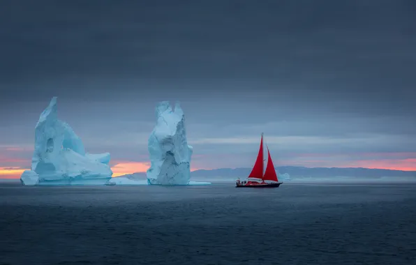 Море, облака, закат, пасмурно, холмы, берег, корабль, парусник