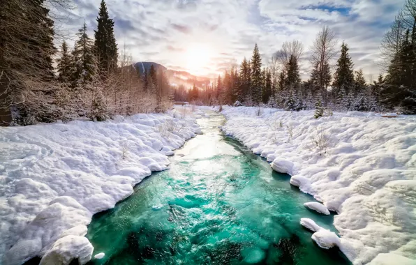 Картинка облака, снег, река, Канада
