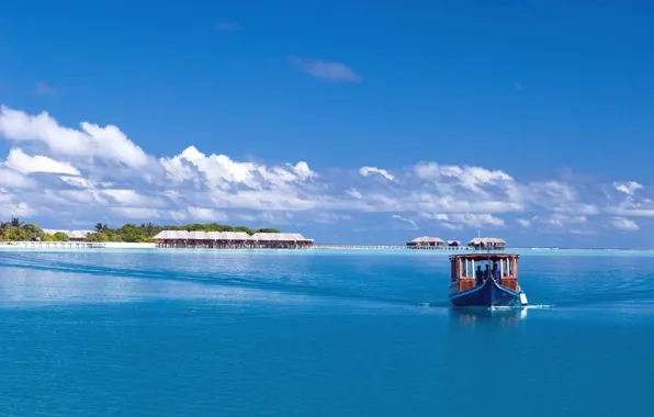 Картинка море, небо, облака, пальмы, океан, лодка, остров, Мальдивы
