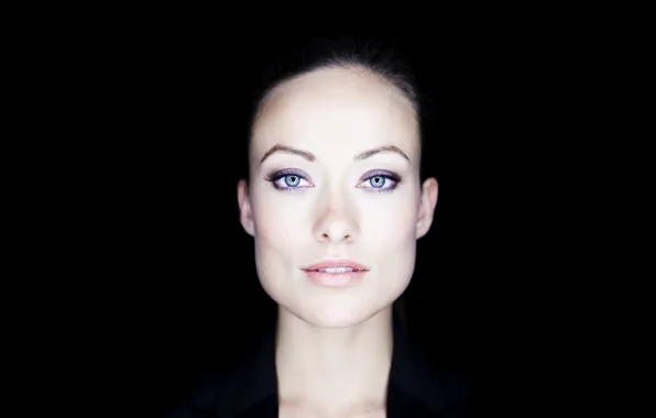 Olivia Wilde, eyes, beauty, look, actress, dark background, iris