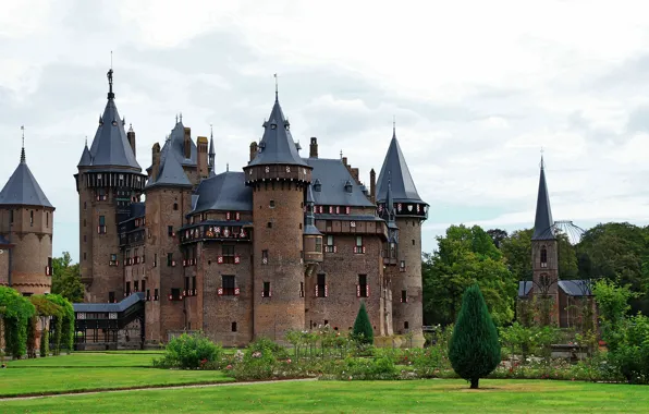 Картинка зелень, трава, облака, деревья, цветы, замок, газон, сад