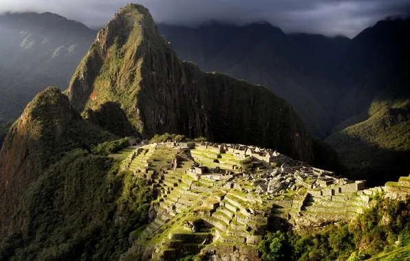 Картинка небо, свет, горы, тучи, руины, древний город, Перу, Мачу-Пикчу