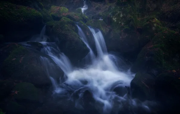 Скалы, водопад, поток