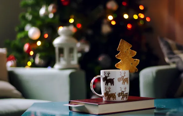 Картинка огни, кресло, Новый Год, печенье, Рождество, фонарик, фонарь, чашка
