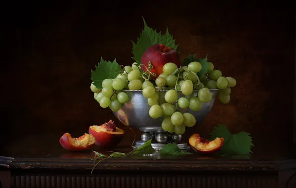 Картинка листья, фон, виноград, ваза, натюрморт, персики