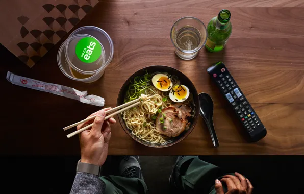 Картинка noodles, remote control, utensils, oriental food, platon
