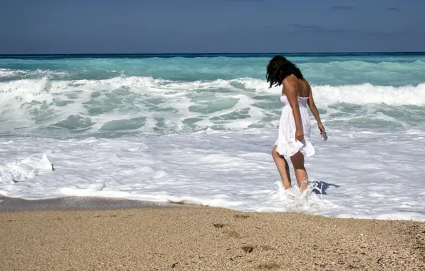 Картинка girl, beach, ocean, walking