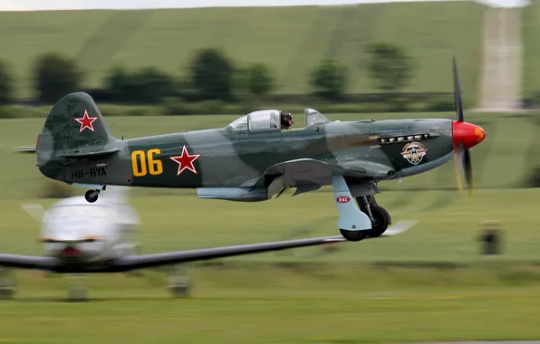 Картинка небо, истребитель, взлёт, советский, одномоторный, Вов, ЯК-9УМ