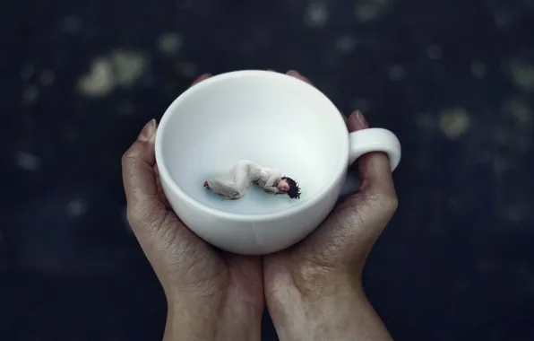 Девушка, руки, чашка