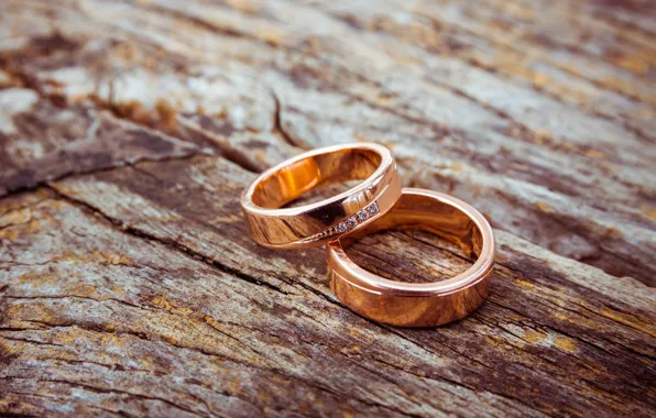 Metal, gold, wood, engagement rings