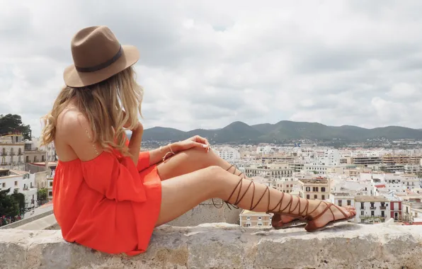 Картинка лето, девушка, город, шляпка