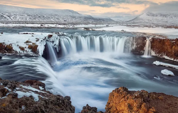 Iceland, Northeast, Vidhirholl