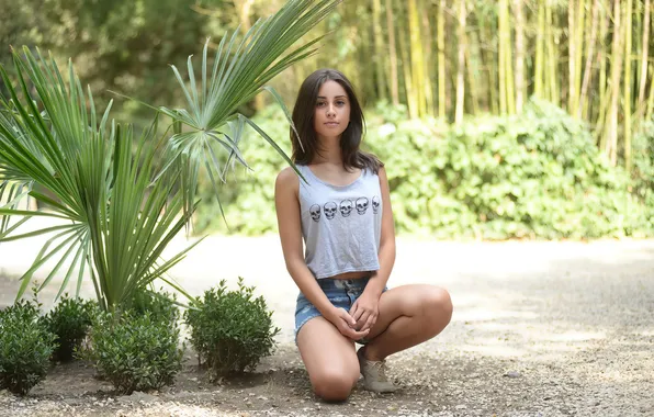 Картинка girl, shorts, beautiful, cute, tank top, denim