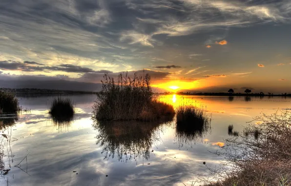 Небо, облака, закат, озеро