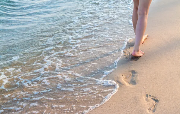 Картинка песок, море, волны, пляж, лето, следы, отдых, ноги