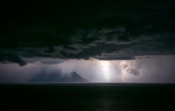 Картинка гроза, тучи, шторм, океан, молния, остров