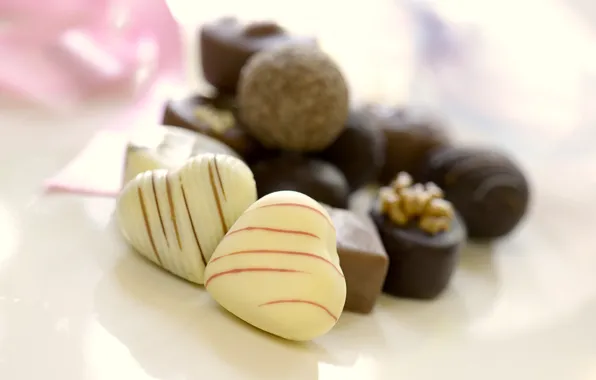 Белый, темный, шоколад, конфеты, сердечки, сладости, орехи, десерт