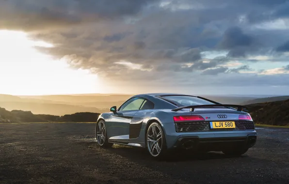Закат, Audi R8, V10, 2019