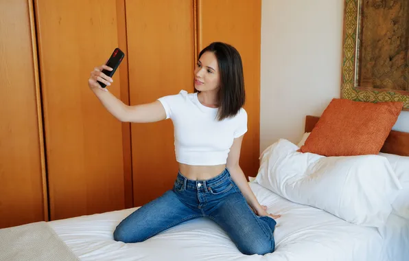 Model, brunette, bedroom, gorgeous, photoshoot, posing, busty, beautiful face