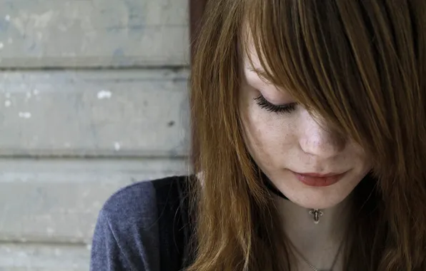 Девушка, фон, настроение, веснушки, шатенка