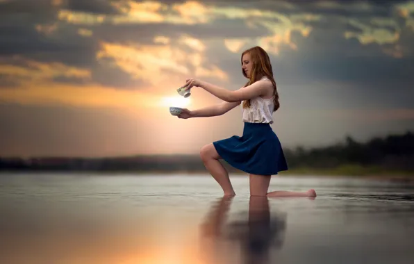 Картинка девушка, закат, юбка, ножки, в воде