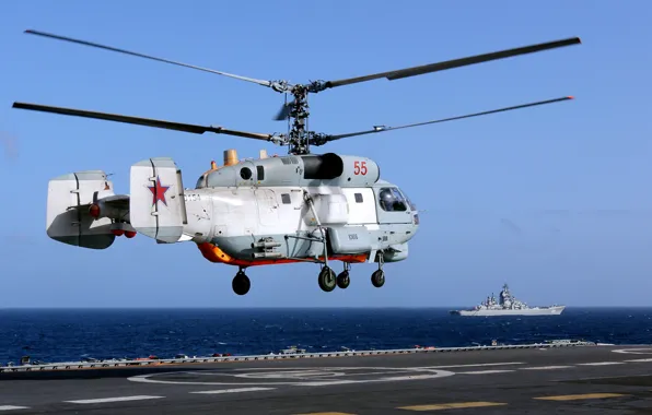 С палубы, крейсера, взлетает, Адмирал Кузнецов, авианесущего, тяжелого, Вертолет Ка-27