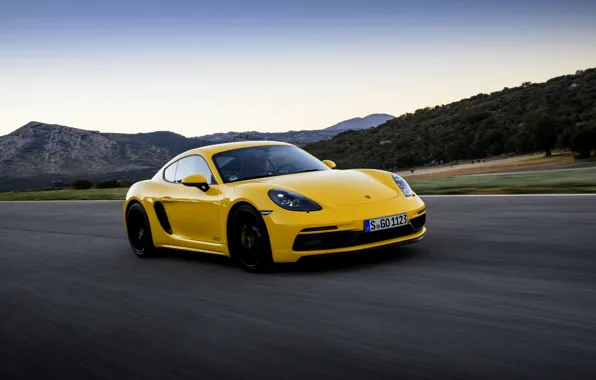 Жёлтый, движение, скорость, трасса, Porsche, 2017, 718 Cayman GTS