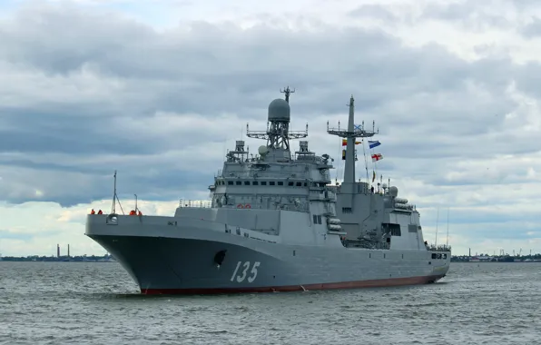 Корабль, десантный, иван грен, проект 11711