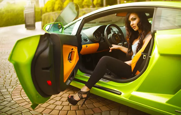 Картинка Lamborghini, Girl, Car, Canada, Beautiful, Model, Green, Beauty