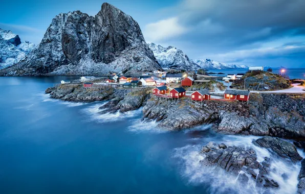 Картинка вода, горы, дома, Норвегия, поселок, фьорд
