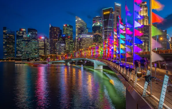 Мост, здания, дома, залив, Сингапур, ночной город, флажки, небоскрёбы