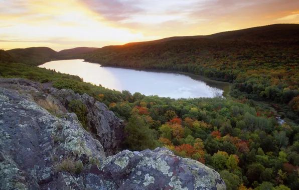 Закат, скала, озеро, камень, горизонт, речка, lake, кустарники