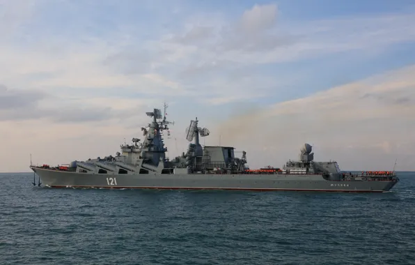 Москва, крейсер, выход в море