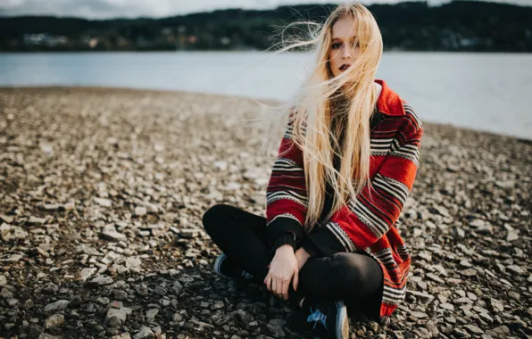 Картинка взгляд, девушка, лицо, ветер, волосы