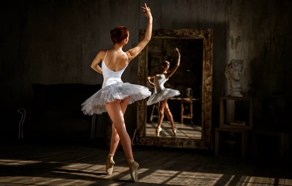 Девушка, красота, зеркало, балерина, пачка, балет, пуанты, Георгий Чернядьев