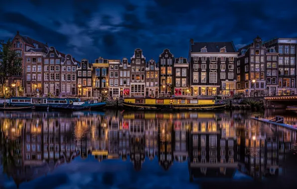 Картинка отражение, здания, Амстердам, канал, Нидерланды, ночной город, набережная, Amsterdam
