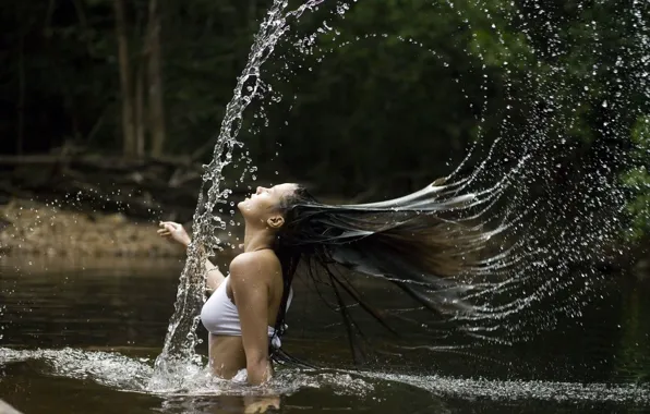 Вода, девушка, озеро, брюнетка, купается