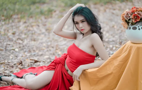 Картинка девушка, цветы, природа, поза, ноги, букет, брюнетка, ткань