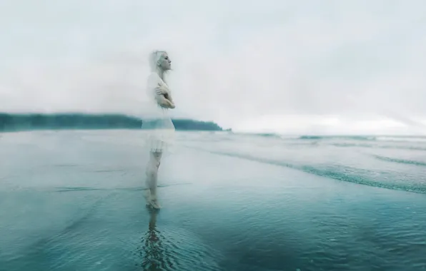 Картинка море, девушка, призрак