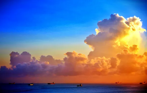Море, небо, солнце, облака, корабли, горизонт, облака огня