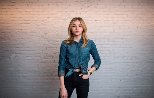 Рубашка, Хлоя Грейс Морец, Chloe Moretz, The New York Times